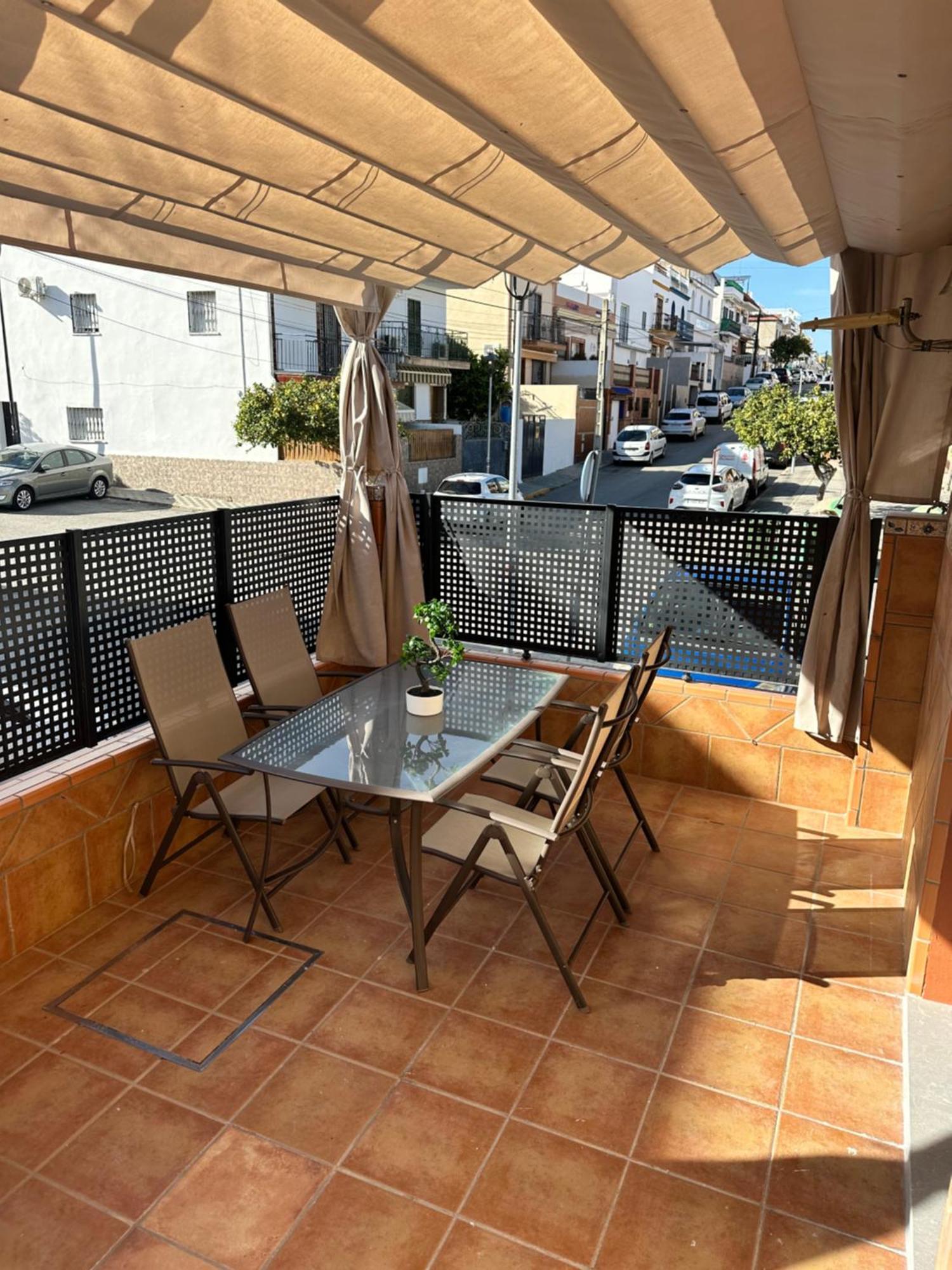 Apartment Pisito De La Lola Flores